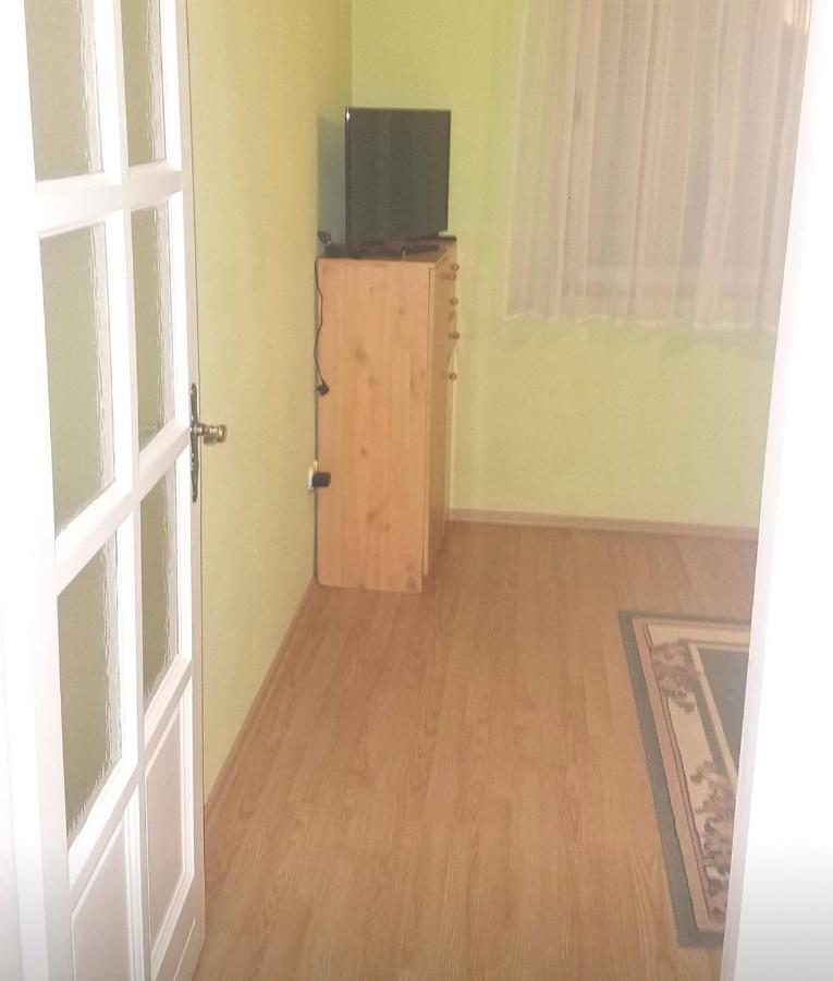 Gabe'S Nest Apartment Urom Luaran gambar